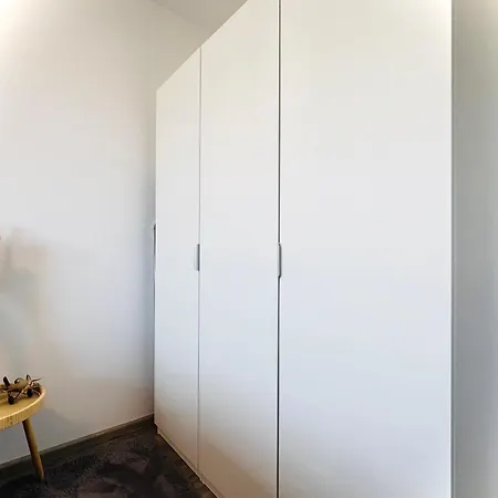 Bamo - Living Skyline 아파트 *